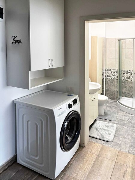 Kristal Residence  2 Camere Decomandat  12 min Metrou Aparatorii Patriei